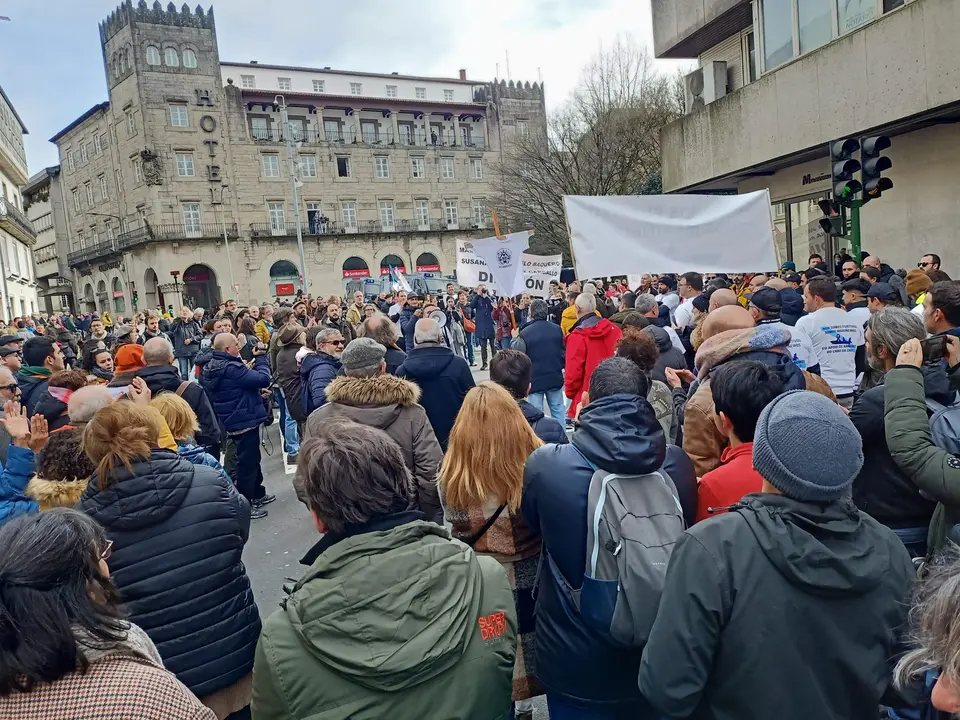 Unha vez m&aacute;is o pobo galego d&aacute; unha lecci&oacute;n de dignidade colectiva, defendendo o noso mar e o sector pesqueiro e marisqueiro da incompetencia, das mentiras e das manipulaci&oacute;ns do PP.