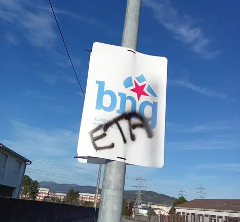 Mostra do material vandalizado en Torneiros