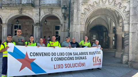 Traballadoras do lixo do Porri&ntilde;o